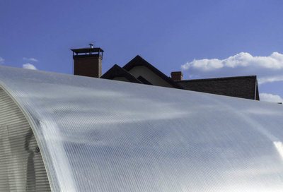 polycarbonate panels for a greenhouse